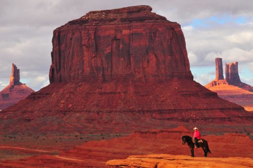 Monument Valley Tours tfrom Across Arizona Tours